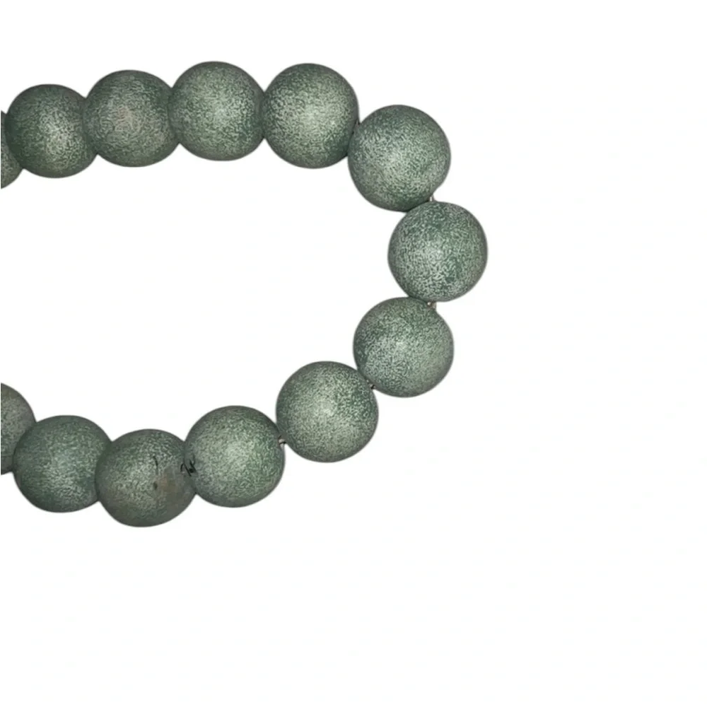 Elegant Mint Green Decorative Bead Garland